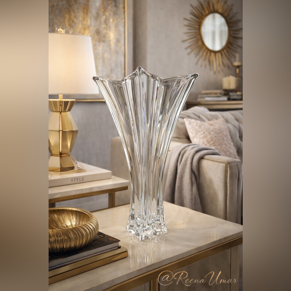 Mikasa Florale Crystal Flower Vase – 14”